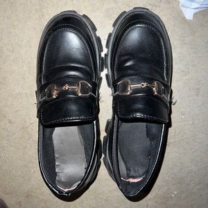 Chunky loafers with gold details